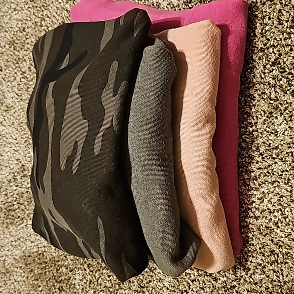 Sweatshirt bundle of very soft light weight sweatshirts - Picture 6 of 10